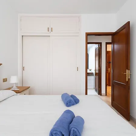 Centric 2br Flat 5 Min Walk To Las Canteras Beach Las Palmas de Gran Canaria
