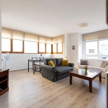 Centric 2br Flat 5 Min Walk To Las Canteras Beach